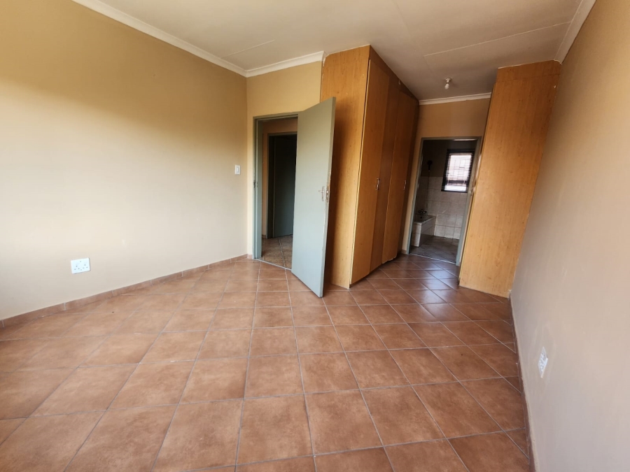 3 Bedroom Property for Sale in Rustenburg Central North West